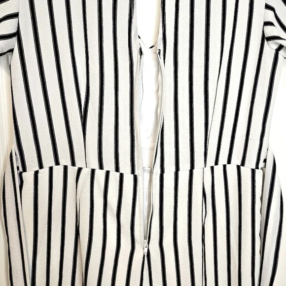 Crystal Sky Striped Romper Tie Waist  Flutter Sleeve Juniors 11 Fits 8 Resort - Picture 7 of 12